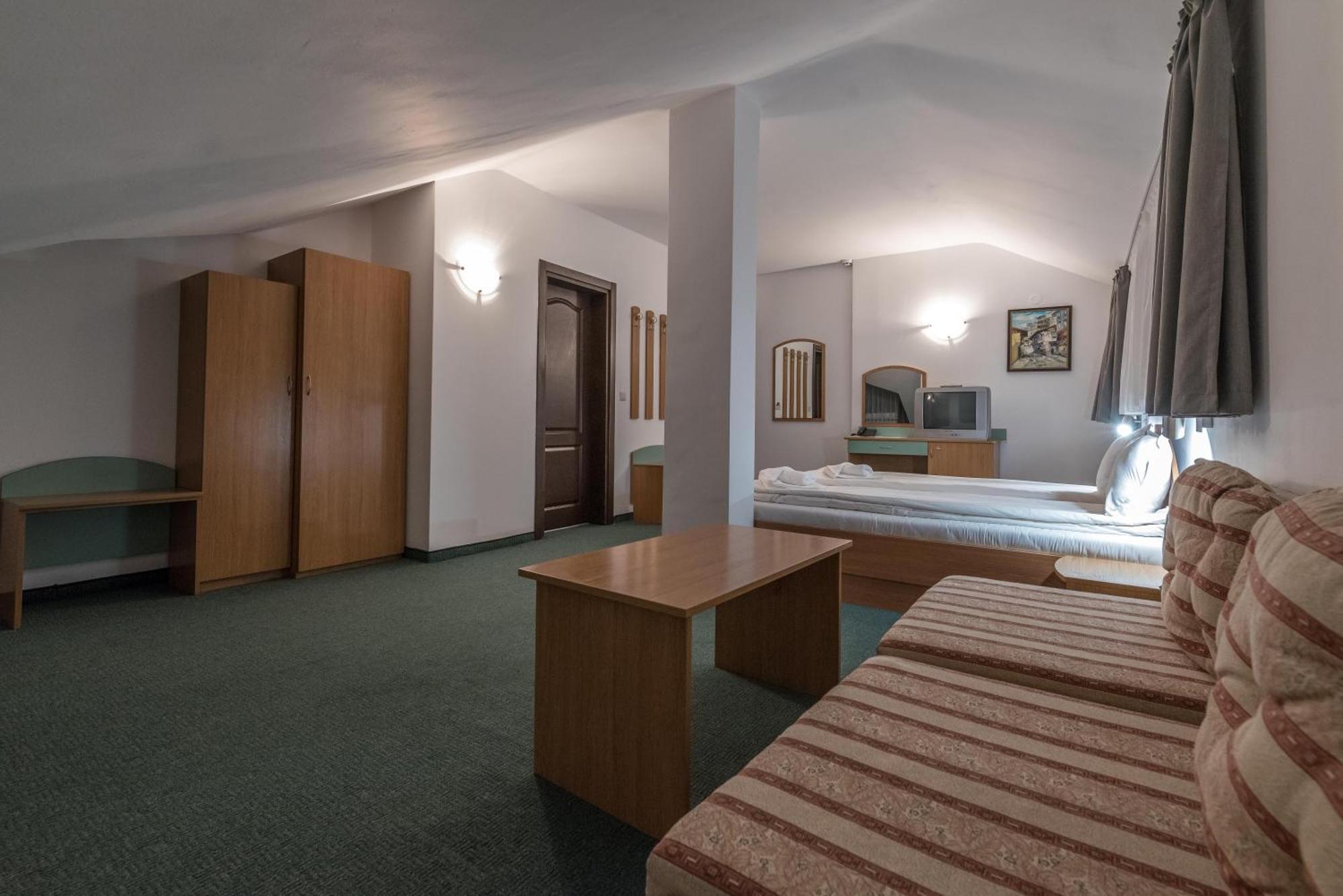 Hotel Iceberg Bansko Exterior photo